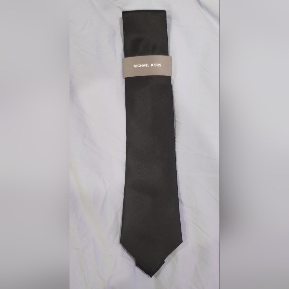 🔥(NWT)🔥Michael Kors Ties(8 Total) - Picture 9 of 16